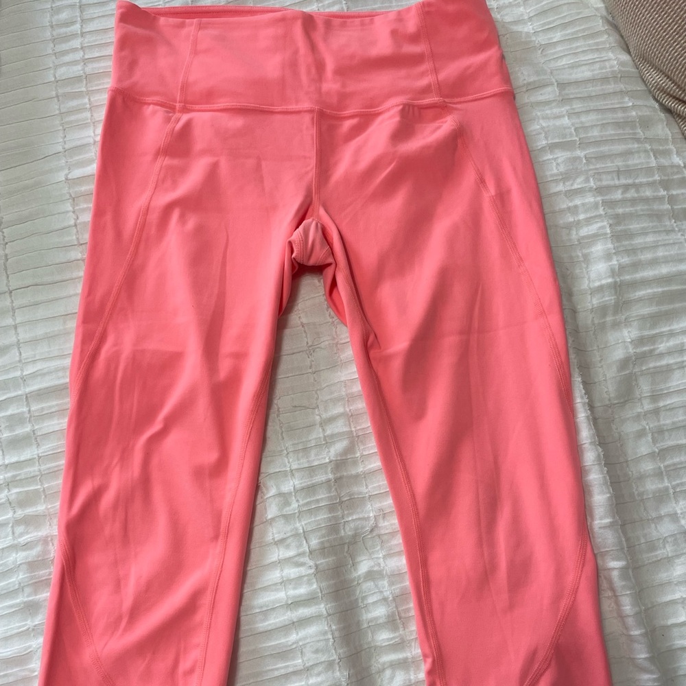 Cropped athleta leggings